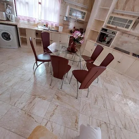 Paco's Flats Lejlighedshotel Gaios