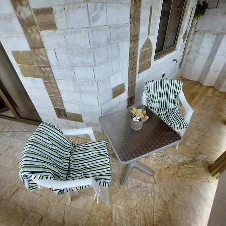 Paco's Flats Lejlighedshotel