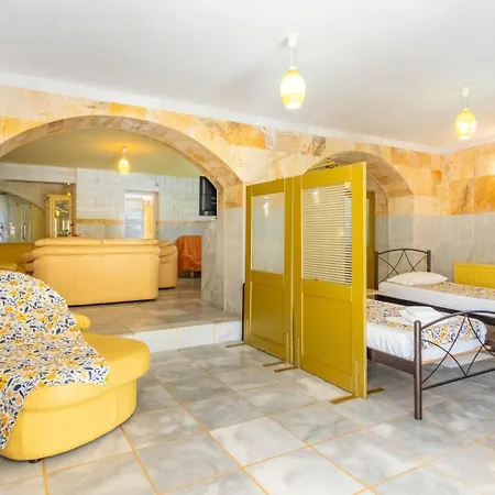 Paco's Flats Lejlighedshotel