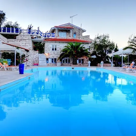 Paco's Flats 4* Gaios