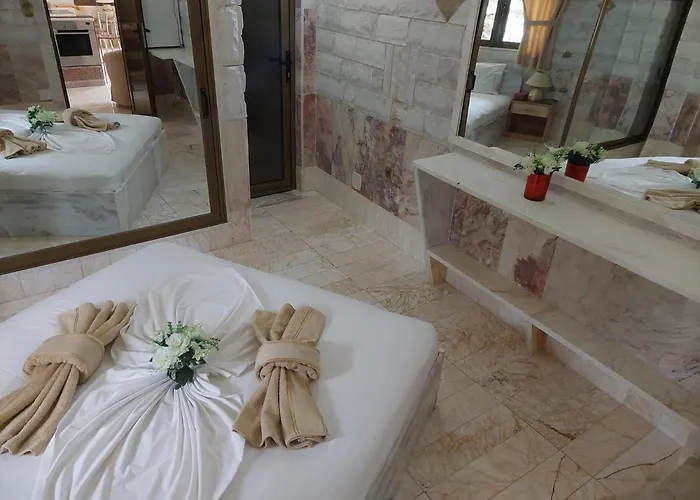 شقة فندقية Paco's Flats 4*