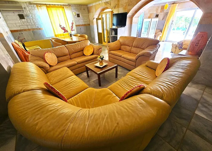 Paco's Flats شقة فندقية 4*