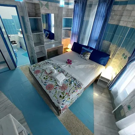 Paco's Flats Aparthotel