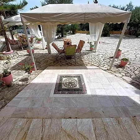 Paco's Flats Aparthotel Gaios