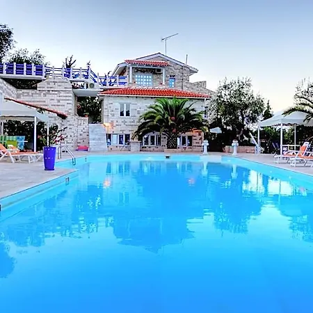Paco's Flats 4* Gaios
