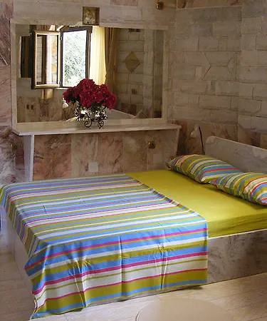 Paco's Flats 4*